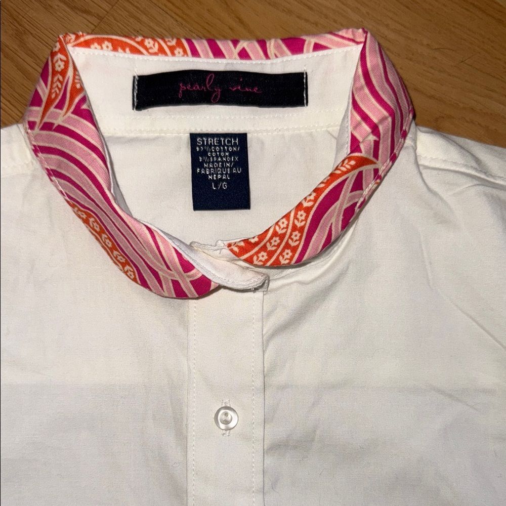 Pearly Vine White Button-Up Shirt with Pink Pattern Accents Size Large - Picture 3 of 5